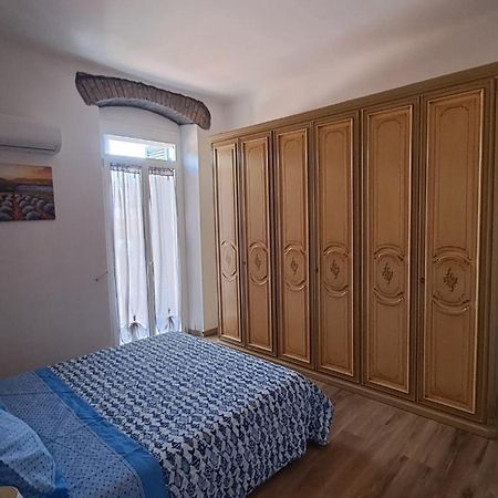 Orizzonte 5 Terre - Via Napoli 85, Stazione Centrale - Centro Storico Ла-Спеція Екстер'єр фото