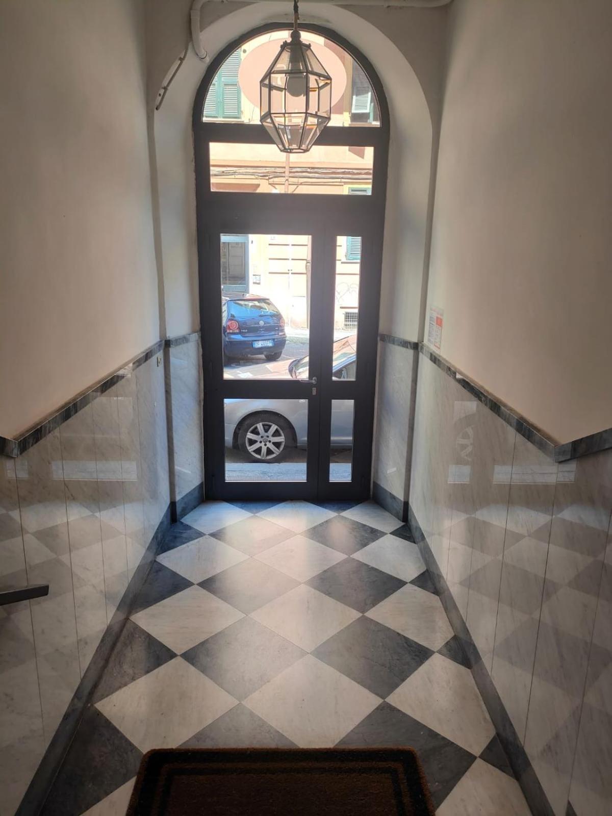 Orizzonte 5 Terre - Via Napoli 85, Stazione Centrale - Centro Storico Ла-Спеція Екстер'єр фото